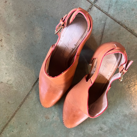 Elizabeth and James :: Suri Cutout Booties - Picture 5 of 10